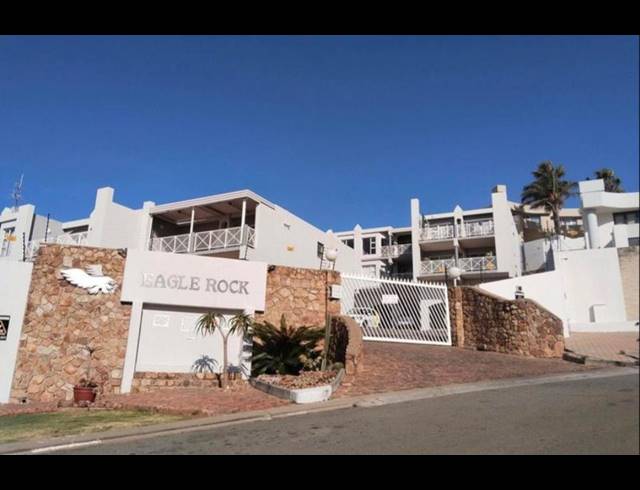 2 BEDROOM TOWNHOUSE FOR SALE IN NORTHCLIFF